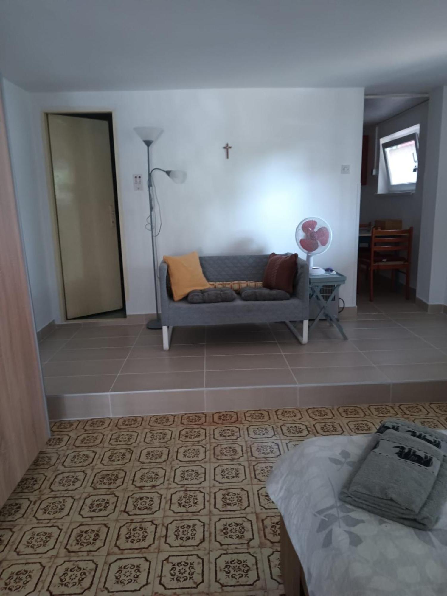 Studio Apartment Posavec Premantura Eksteriør bilde